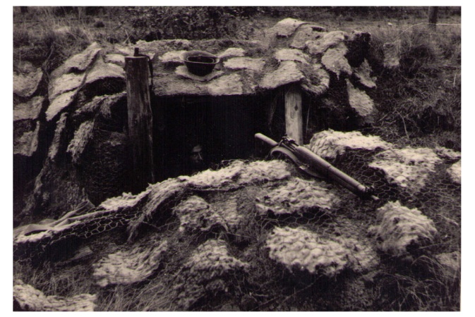 Mon trou individuel devant le Canal de Wessem (Nov 1944)